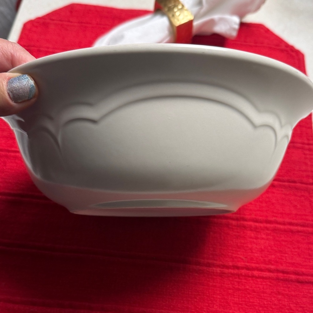 Pfaltzgraff aura pink large serving bowl.
